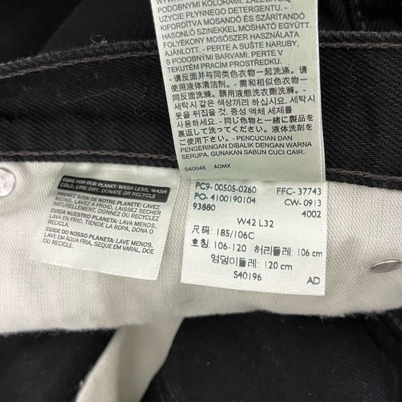 Levi’s 505 Regular Fit Straight Leg Jeans - Picture 7 of 8